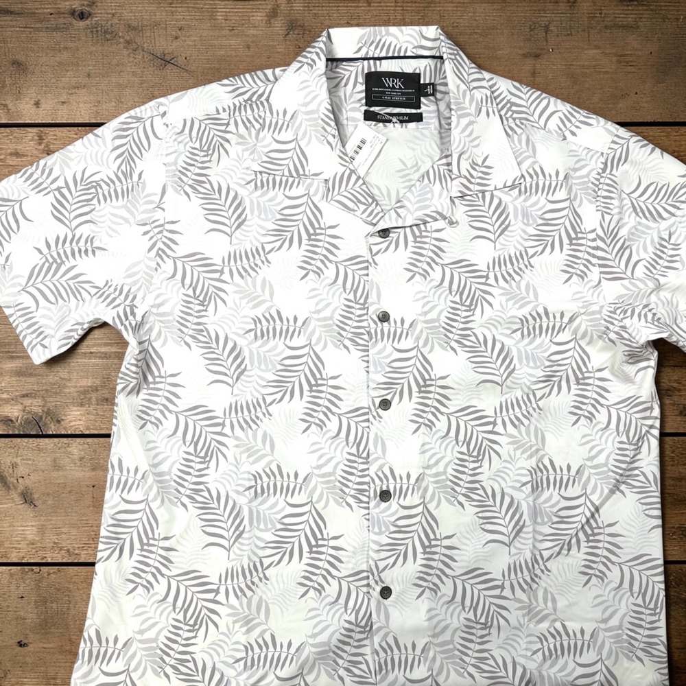 NEW WRK Standard Slim White & Gray Tropical Camp Short Sleeve Shirt Men's Large